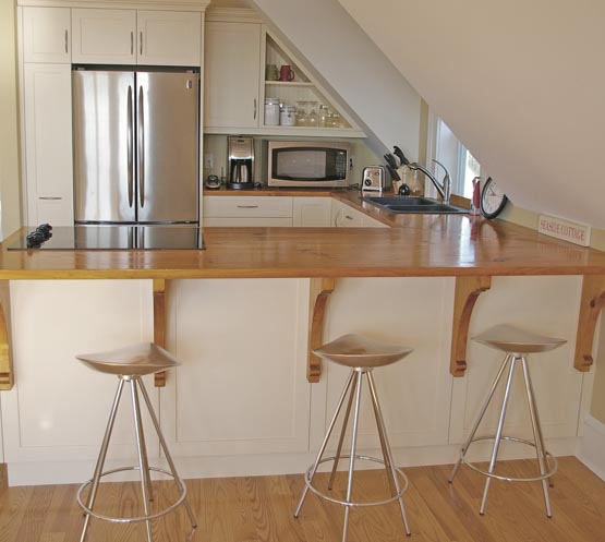 antiqued pine countertops