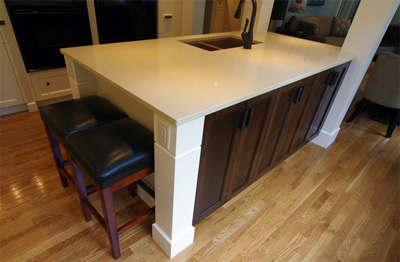 two-toned kitchen island