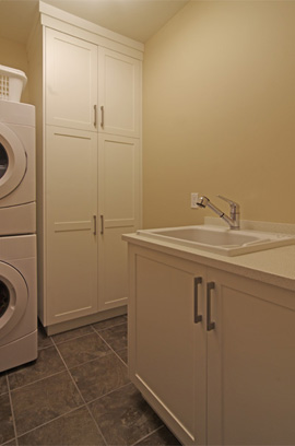 laundryroom cabinets